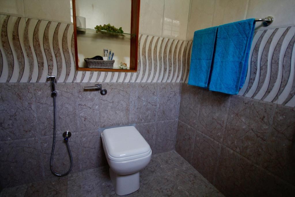 Wine Tree Garden Guesthouse 미리사 외부 사진