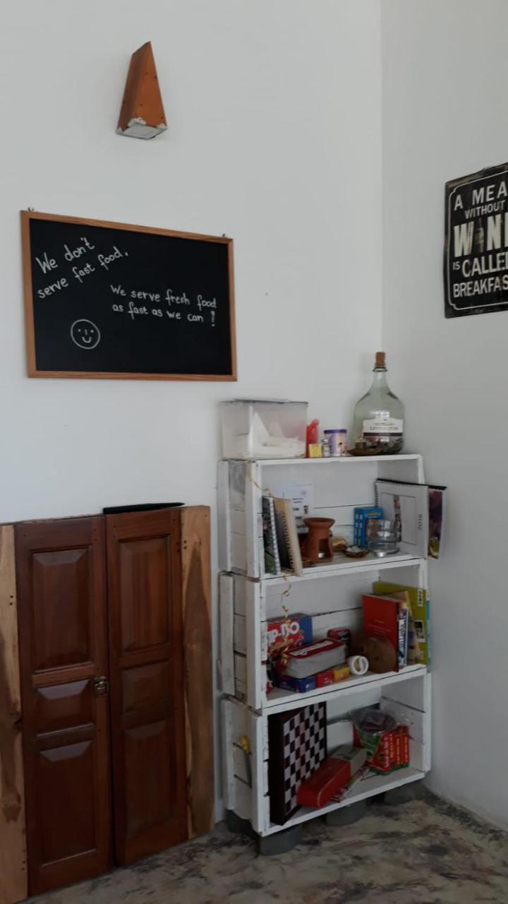 Wine Tree Garden Guesthouse 미리사 외부 사진